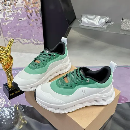 ロエベ スニーカー