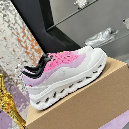 ロエベ スニーカー