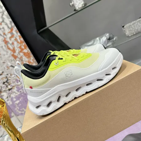 ロエベ スニーカー