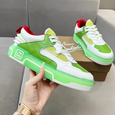 クリスチャン・ルブタン カジュアルシューズ