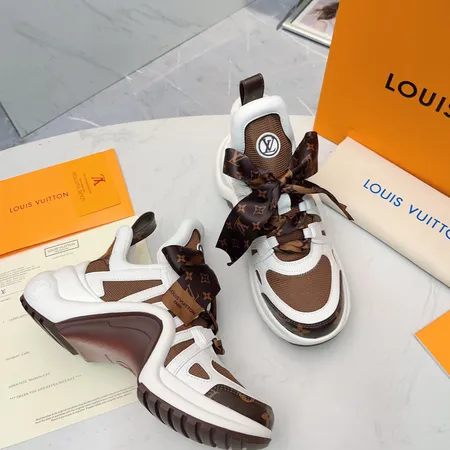 ルイヴィトン スニーカー