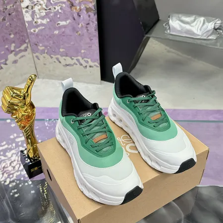 ロエベ スニーカー