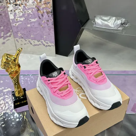 ロエベ スニーカー