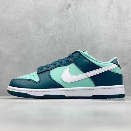 ナイキ カジュアルシューズ