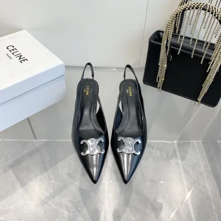 セリーヌ サンダル