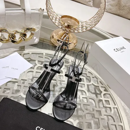 セリーヌ サンダル