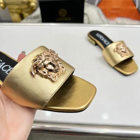 ヴェルサーチ スリッパ