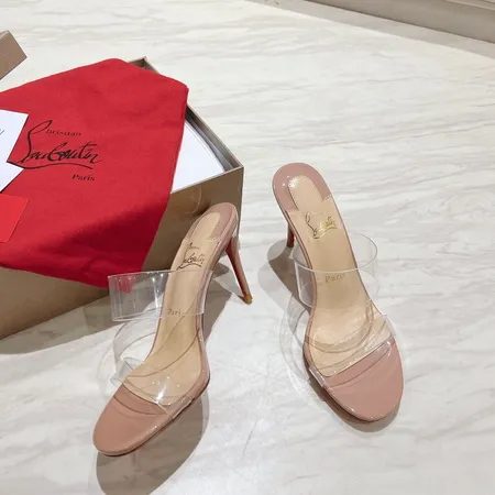 クリスチャン・ルブタン サンダル