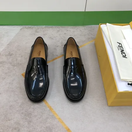 フェンディ ビジネスシューズ