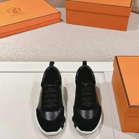 エルメス スニーカー