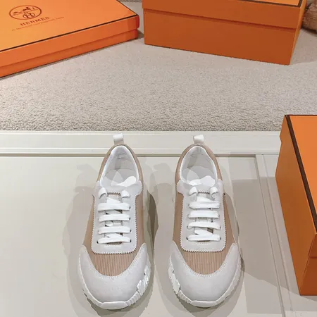 エルメス スニーカー