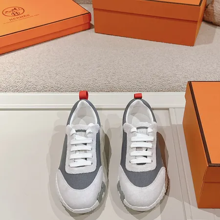 エルメス スニーカー