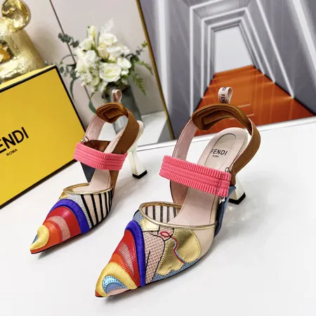 フェンディ サンダル
