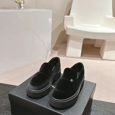 シャネル ビジネスシューズ