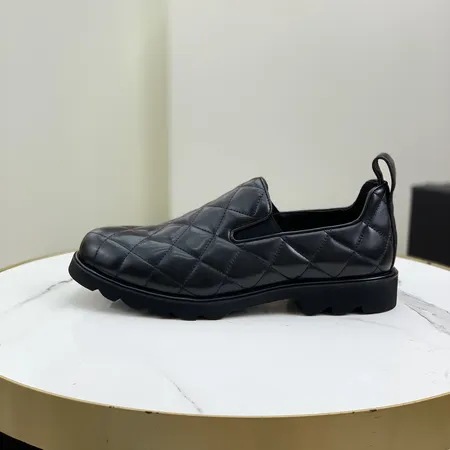 ボッテガ ヴェネタ ビジネスシューズ