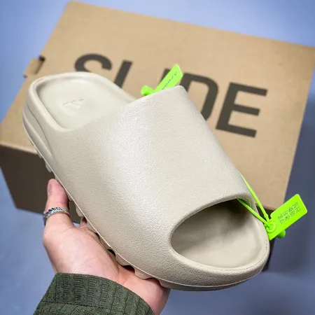 アディダス スリッパ