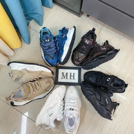 フェンディ スニーカー