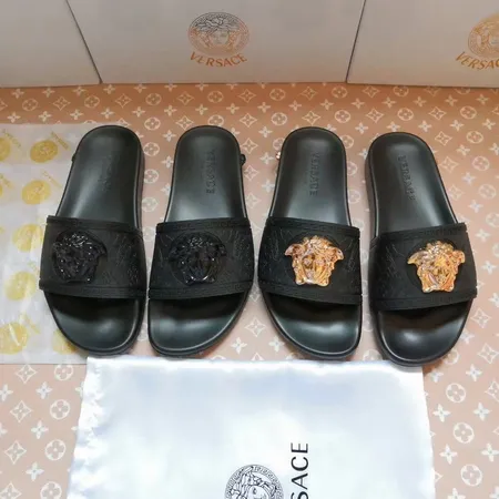 ヴェルサーチ スリッパ
