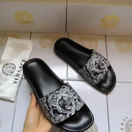 ヴェルサーチ スリッパ