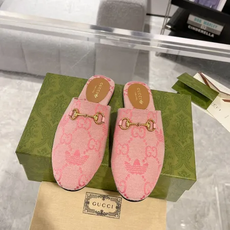 グッチ スリッパ