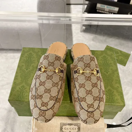 グッチ スリッパ