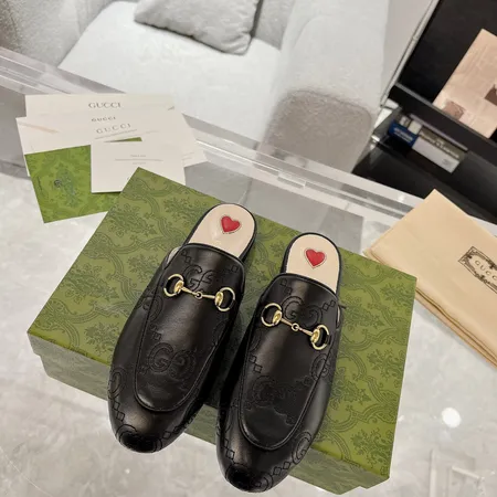 グッチ スリッパ