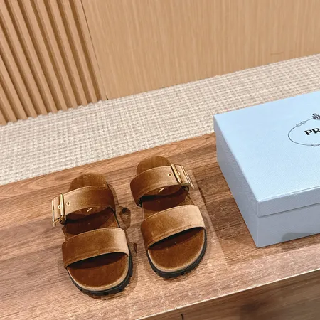 プラダ スリッパ