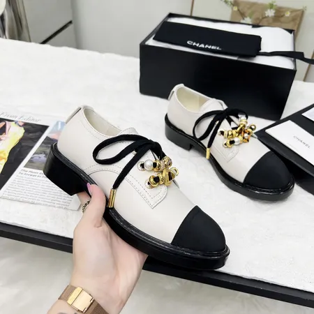 シャネル ビジネスシューズ