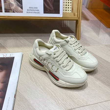 グッチ スニーカー