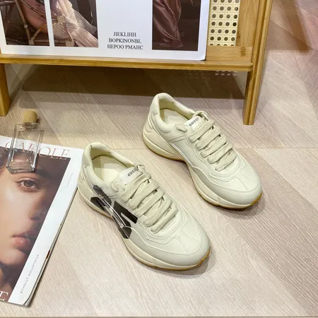 グッチ スニーカー