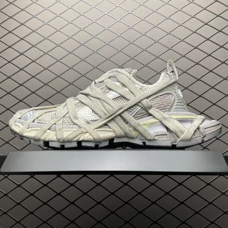 バレンシアガ スニーカー