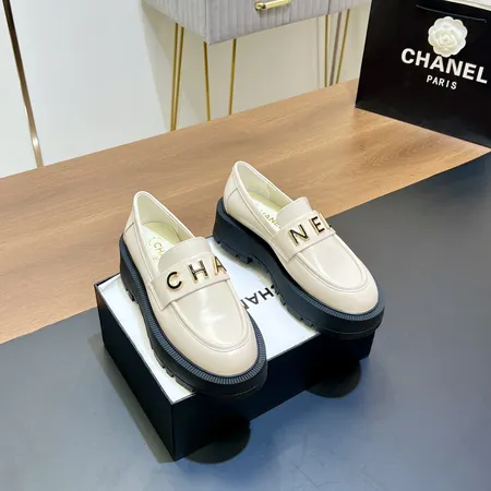 シャネル ビジネスシューズ