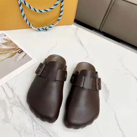 バレンシアガ カジュアルシューズ