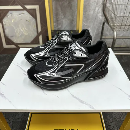 フェンディ スニーカー