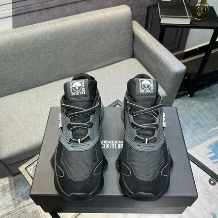 ヴェルサーチ スニーカー