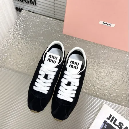ミュウミュウ スニーカー
