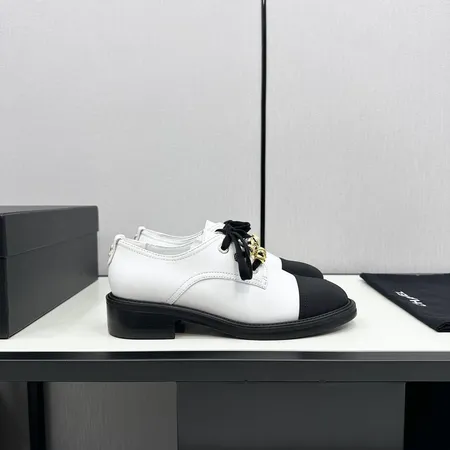 シャネル ビジネスシューズ