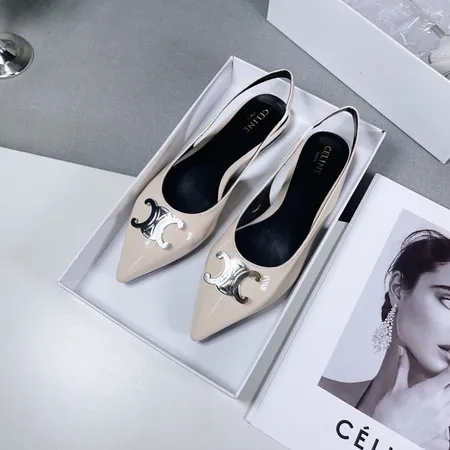 セリーヌ サンダル