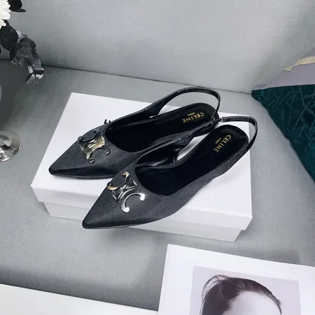 セリーヌ サンダル