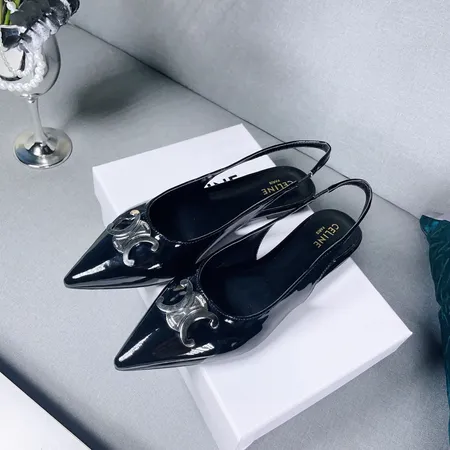 セリーヌ サンダル