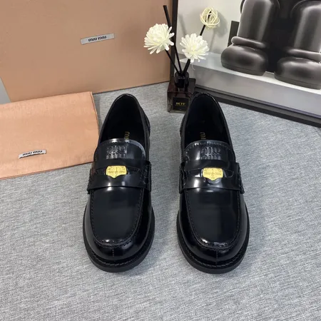 ミュウミュウ ビジネスシューズ