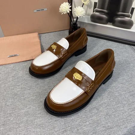 ミュウミュウ ビジネスシューズ