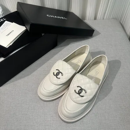 シャネル ビジネスシューズ