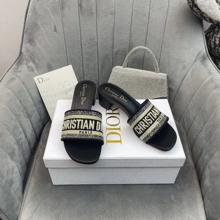 ディオール スリッパ