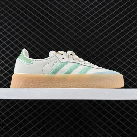 アディダス カジュアルシューズ