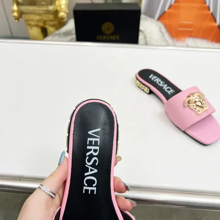 ヴェルサーチ スリッパ