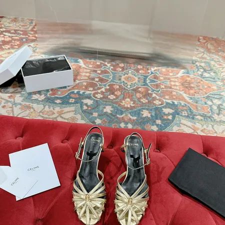 セリーヌ サンダル