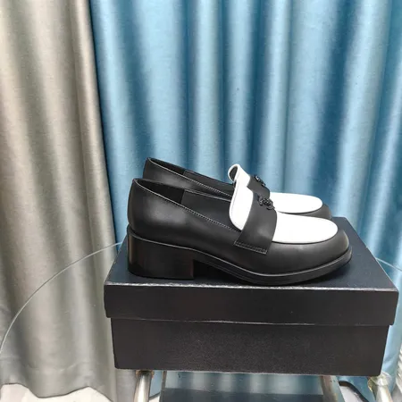 シャネル ビジネスシューズ