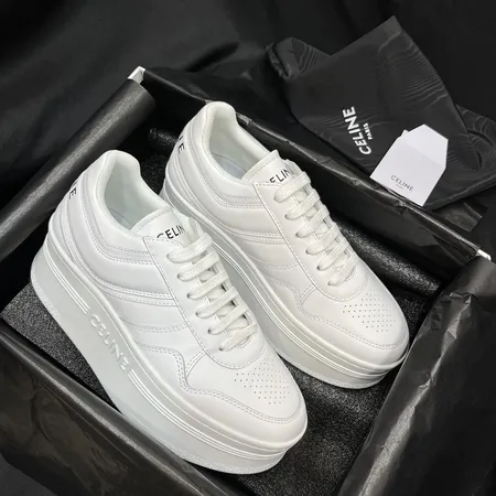 セリーヌ カジュアルシューズ