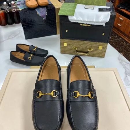 グッチ ビジネスシューズ